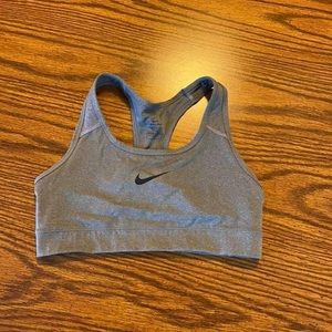 Sports bra